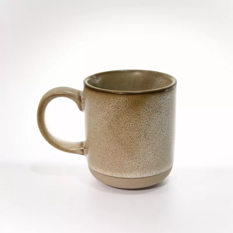 Enkel modern keramisk resemugg Enkel modern keramisk resemugg